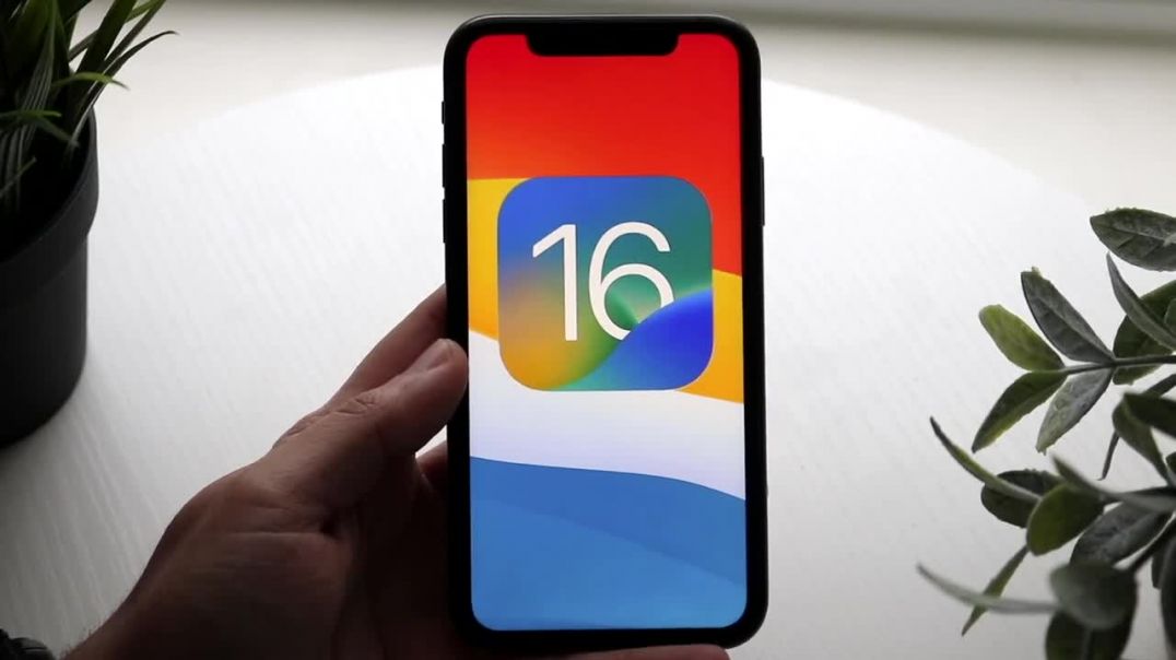 iOS 16 On iPhone XR! (Review)