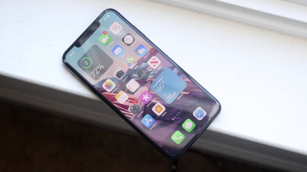 ⁣iPhone XS Max In 2021! (Still Worth It_) (Review)