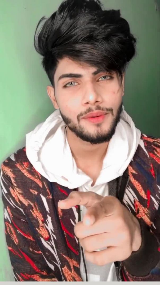 Tere bin lamha khali sa lagta h